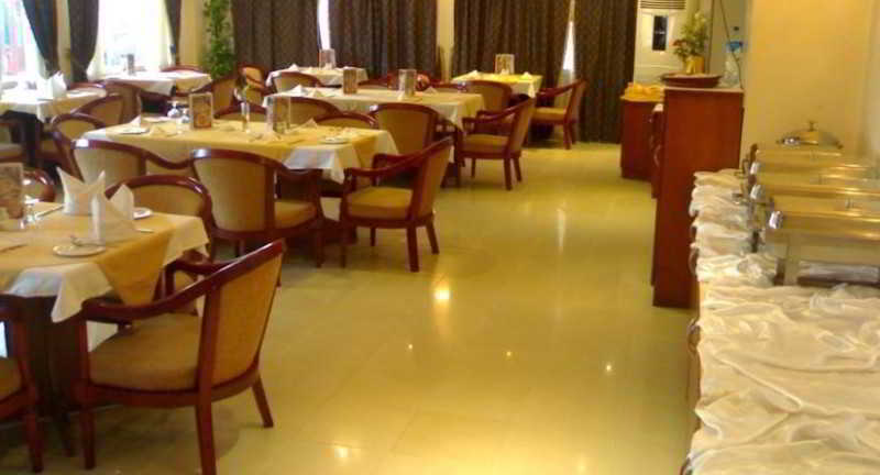 Gulf Pearl Hotel Манама Экстерьер фото